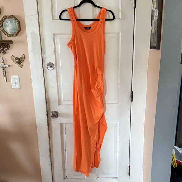Women’s Summer Dress w/ High Slit Size M - Picture 1 of 1